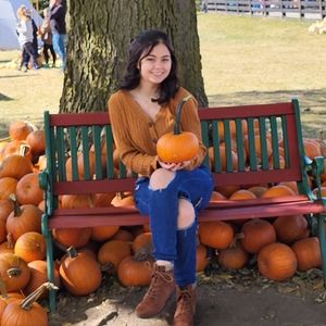 Meet your Posher, Anna